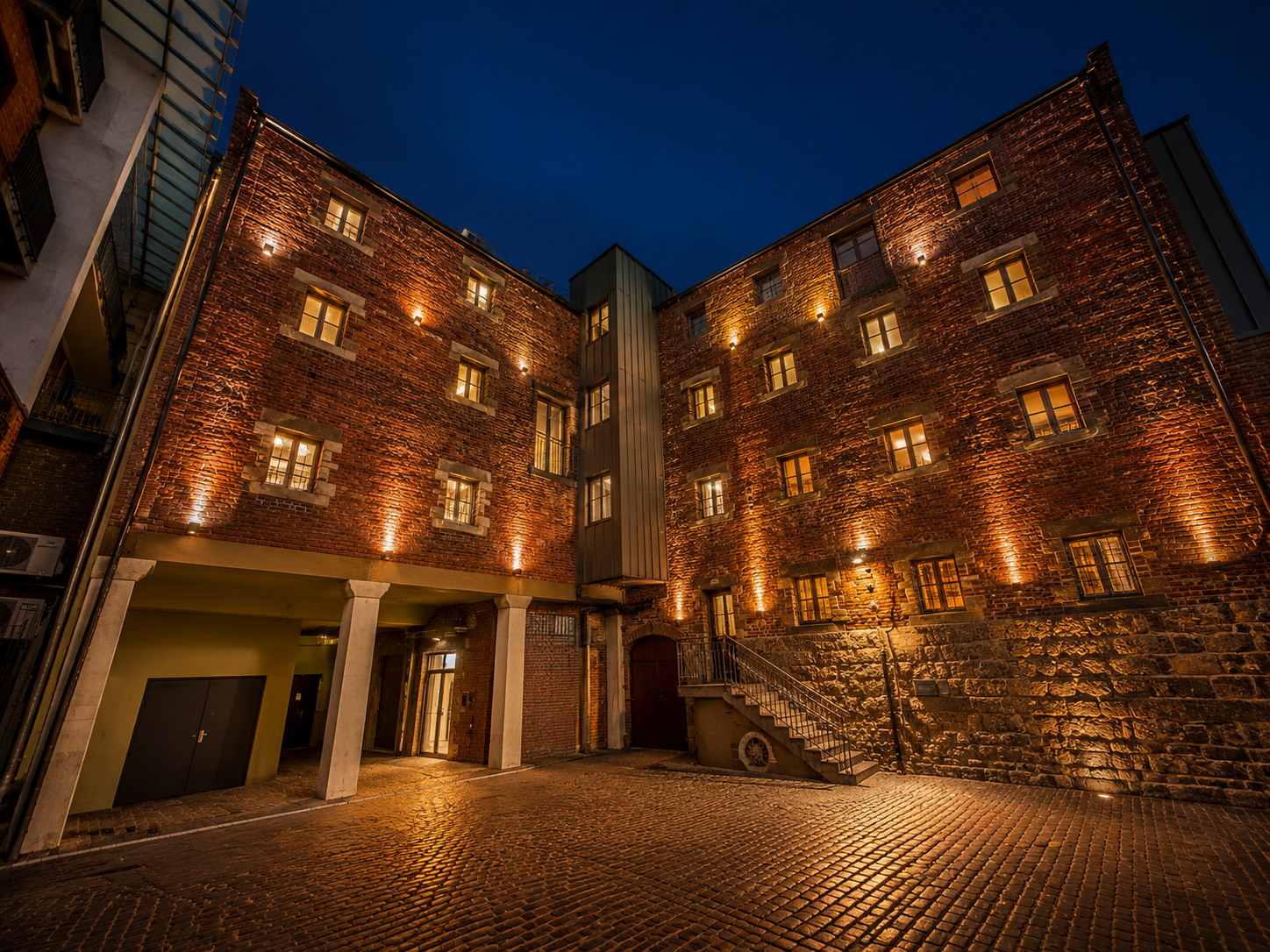 An image of the new Stay Hush aparthotel on Edinburgh's Royal Mile.